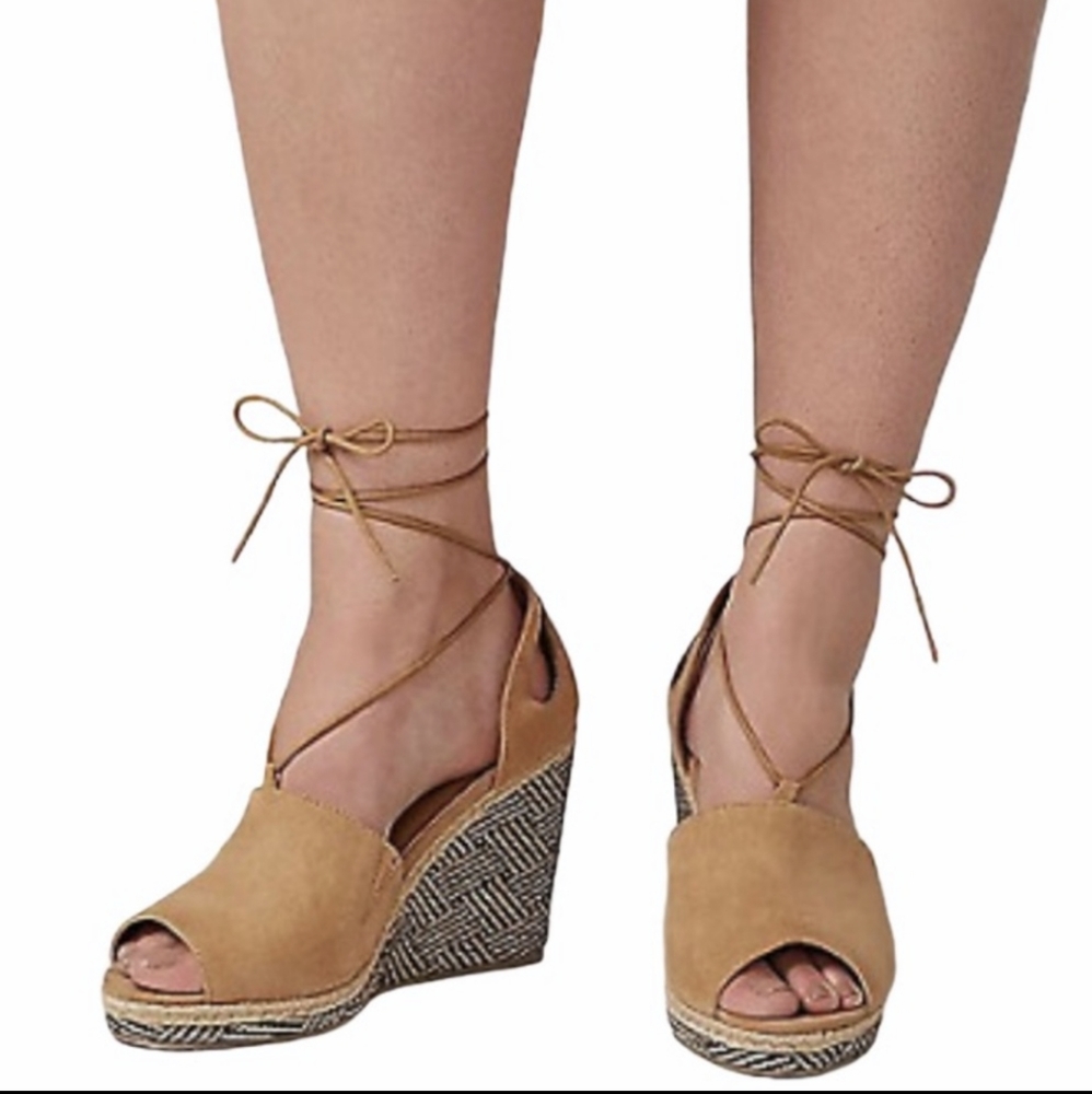 LANE BRYANT lace-up ankle wrap woven wedge platform sandals